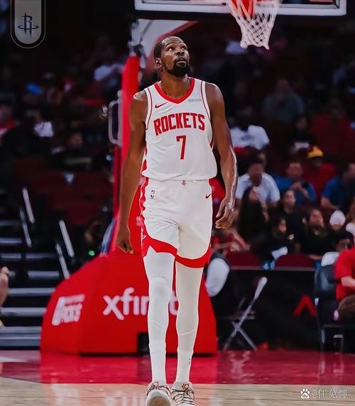 火箭终结老鹰11连胜 杜兰特25+6申京15+9+10