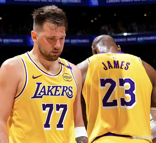 东契奇和比塔泽互喷吃T 下场将被停赛！湖人已申诉