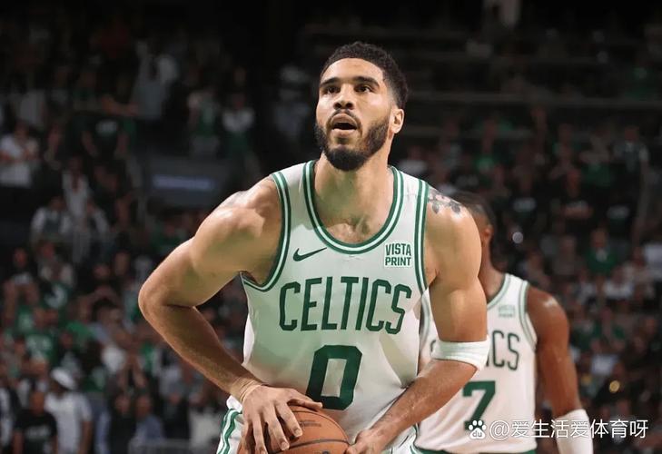 森林狼末节发力终结凯尔特人4连胜，布朗29分7篮板塔图姆16+11