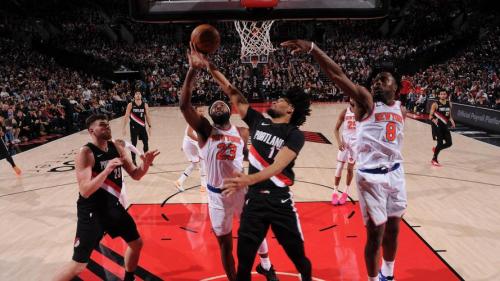 布伦森32分7助攻尼克斯险胜鹈鹕7连胜，唐斯21+14锡安22分