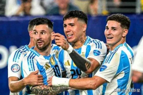阿根廷世界杯名单已定20人！16大名将争最后6席 21岁加纳乔已出局
